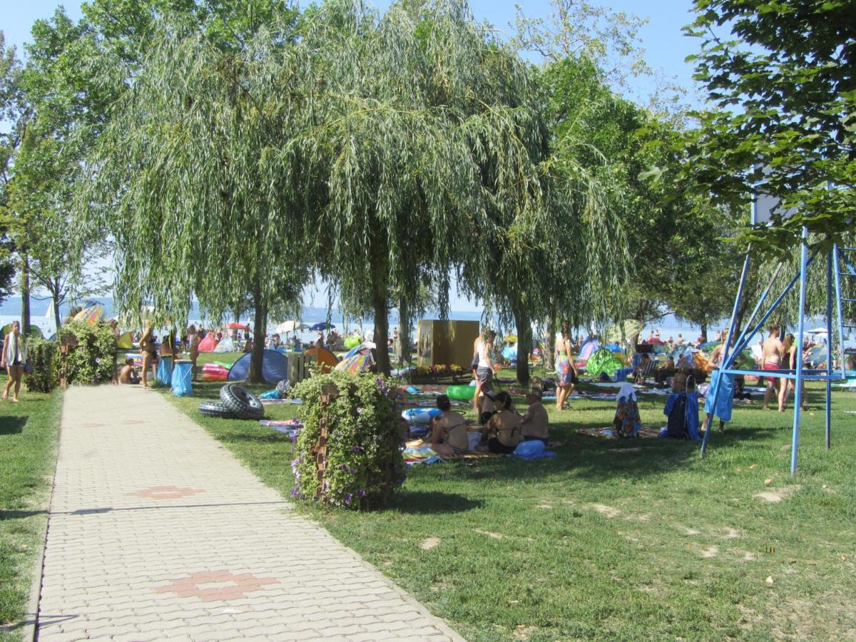 Villa Ferienhaus Plattensee/Balaton Szolad Exterior foto