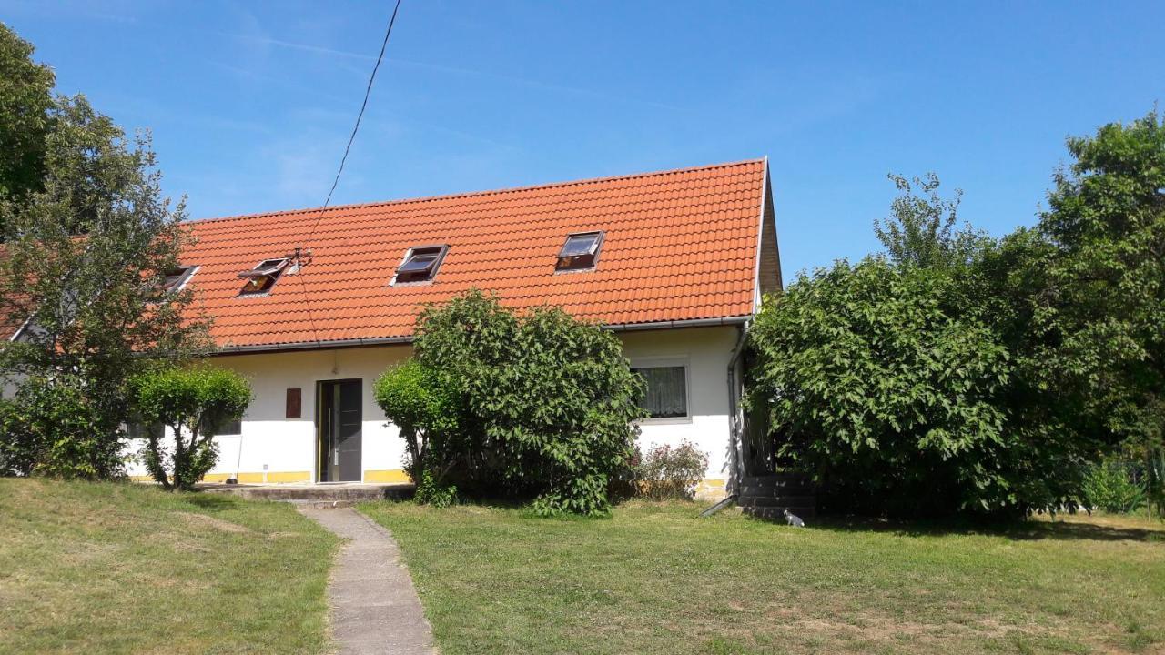 Villa Ferienhaus Plattensee/Balaton Szolad Exterior foto